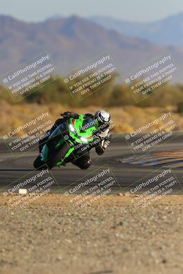 media/Dec-09-2023-SoCal Trackdays (Sat) [[76a8ac2686]]/Turn 15 Set 1 (230pm)/